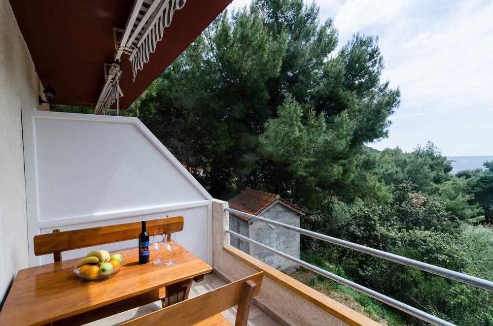 Apartments Pitarevic Saplunara Luaran gambar