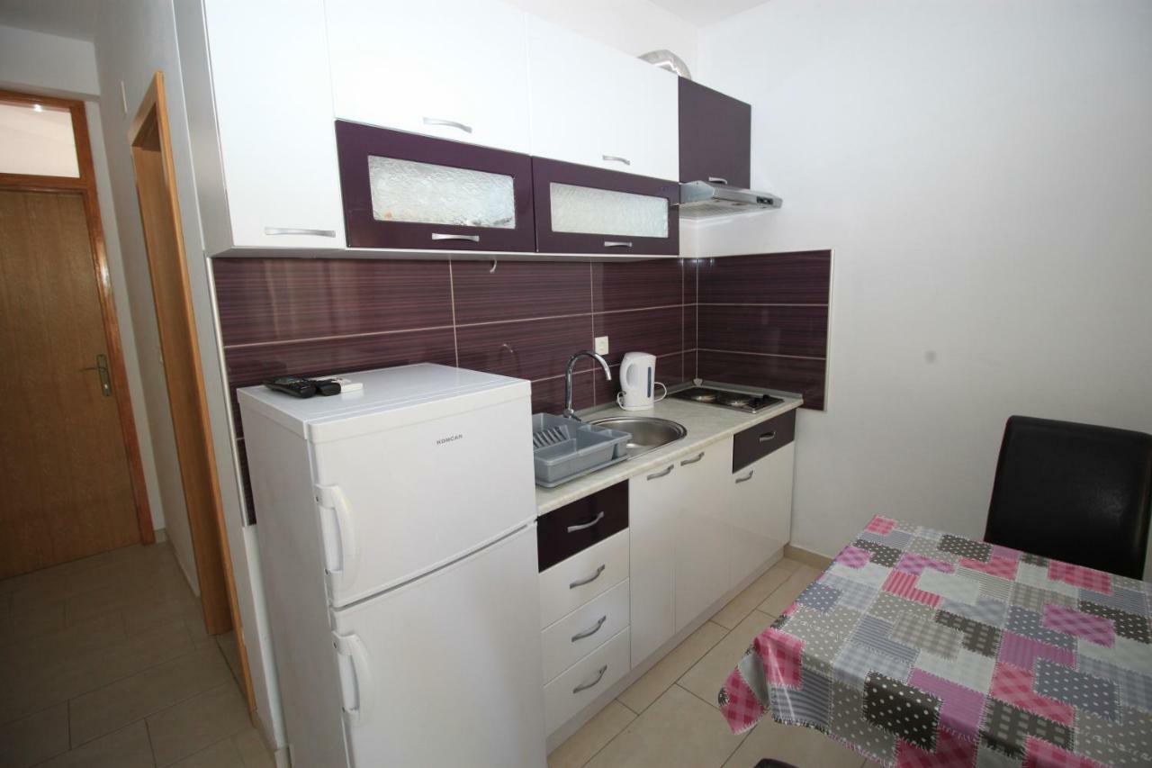 Apartments Pitarevic Saplunara Luaran gambar